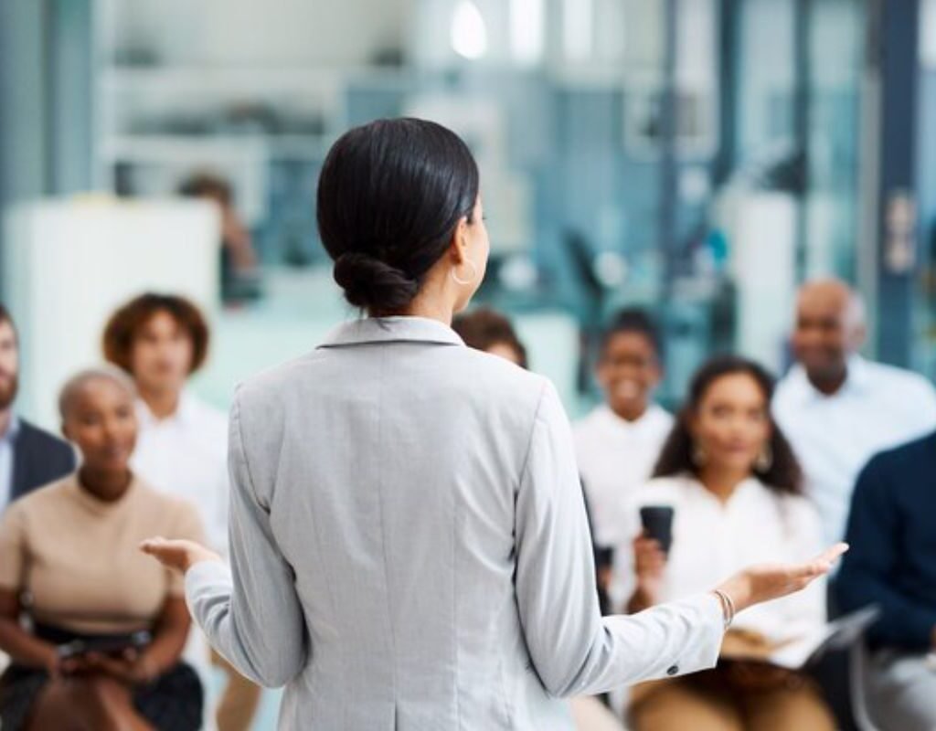 7 Steps To Choose The Best Business Schools | CIO Women's Magazine
