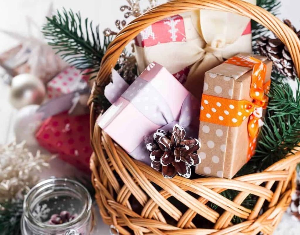Top 12 Best New Year Corporate Gift Ideas for Clients | CIO Women Magazine