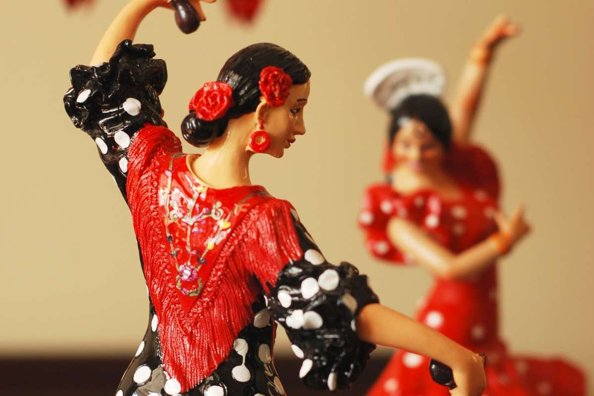 15 Creative Christmas Holiday Themes for 2025 | CIO Women Magazine