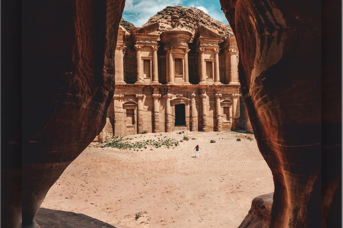 The City of Petra: An Ancient Civilization hidden under the Sand | CIO Women Magazine