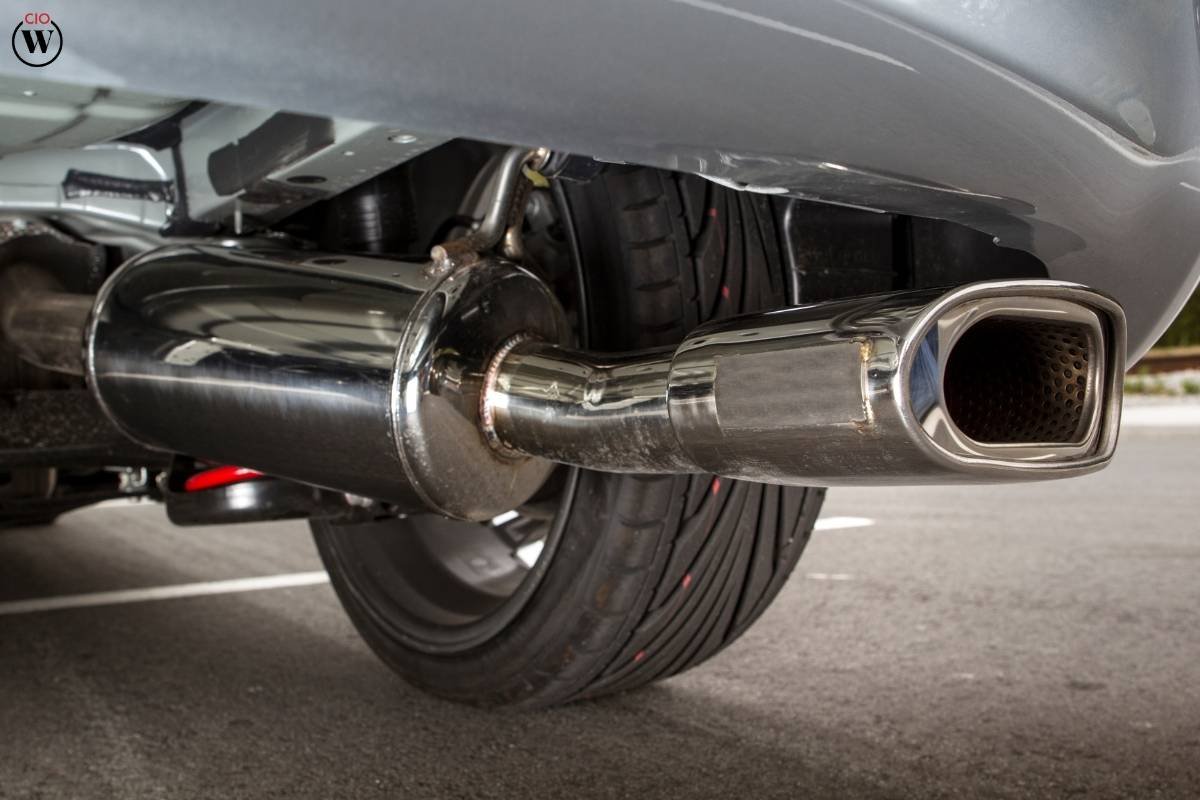 Does Exhaust Affect Mileage of a Motorcycle? | CIO Women Magazine