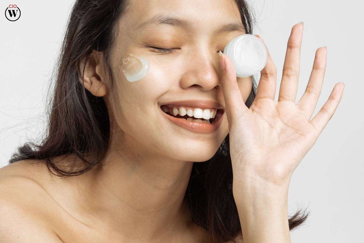 A Guide to Effective Oily Skin Consultations: 3 Expert Tips | CIO Women Magazine