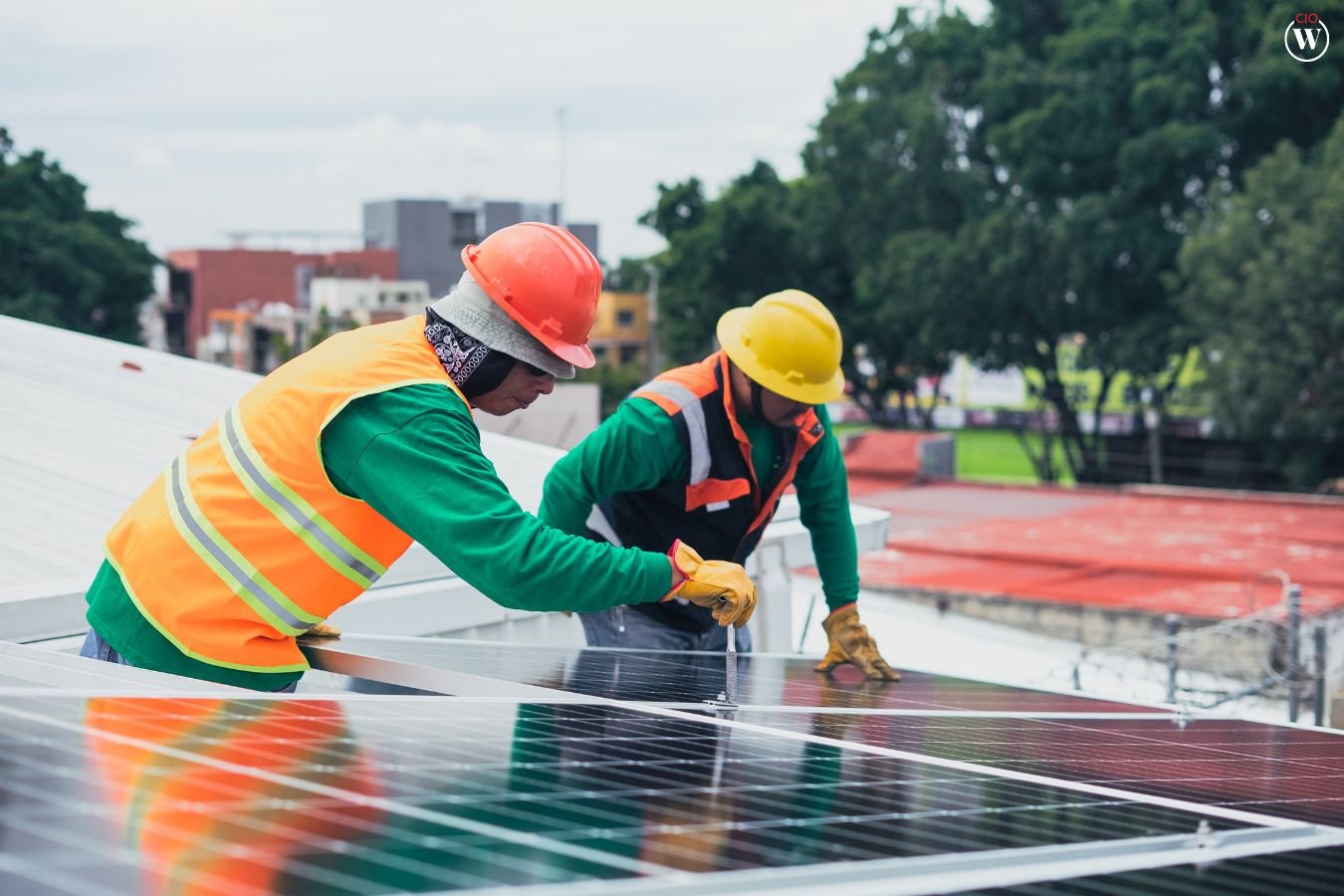 Maximizing Savings: An Effective Guide to Solar Energy Tax Credits | CIO Women Magazine