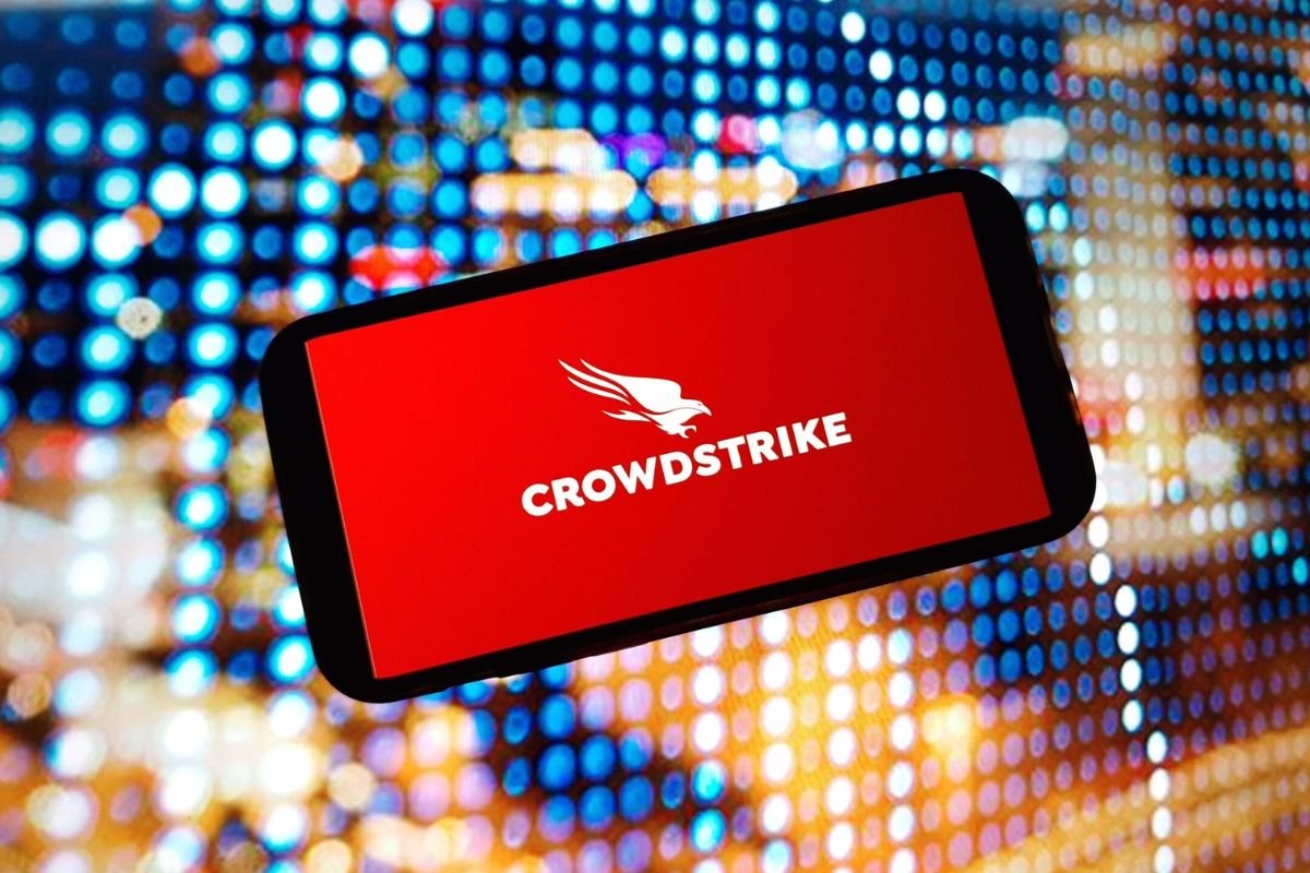 CrowdStrike Faces Shareholder Lawsuit over Global Outage | CIO Women Magazine