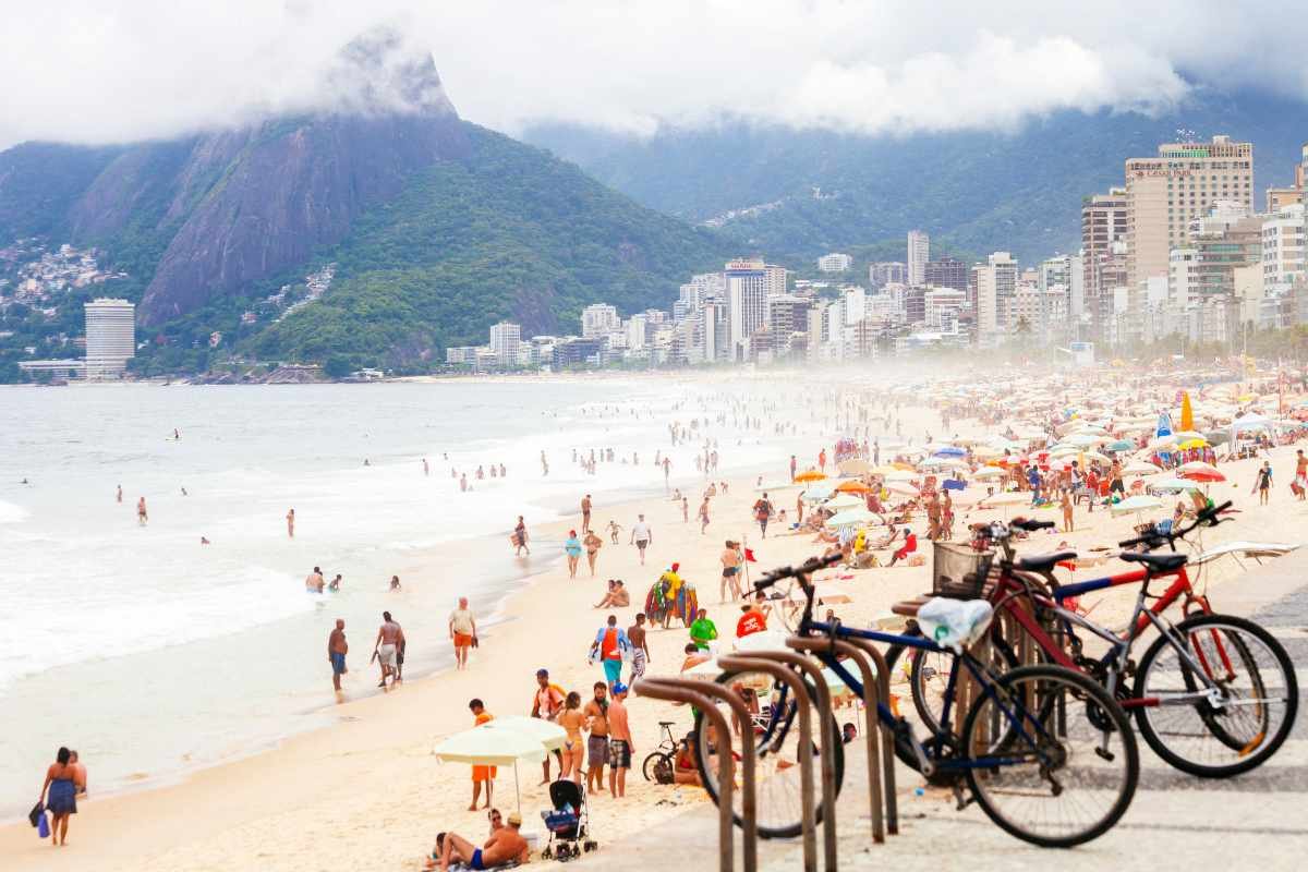 6 Best Busiest Beach in the World: Copacabana Insights | CIO Women Magazine