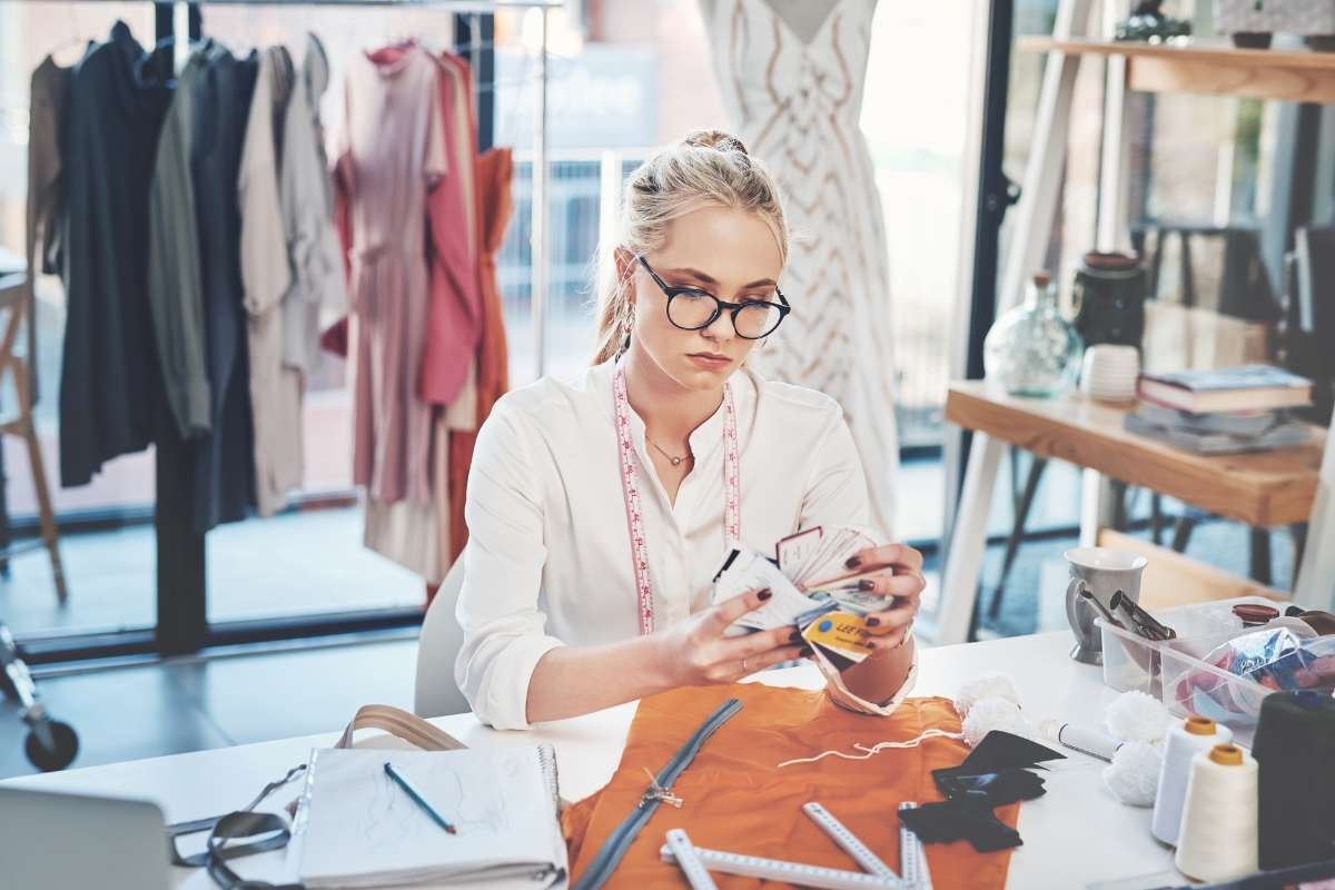 Start Carrier In Fashion Industry: 3 Important Tips | CIO Women Magazine