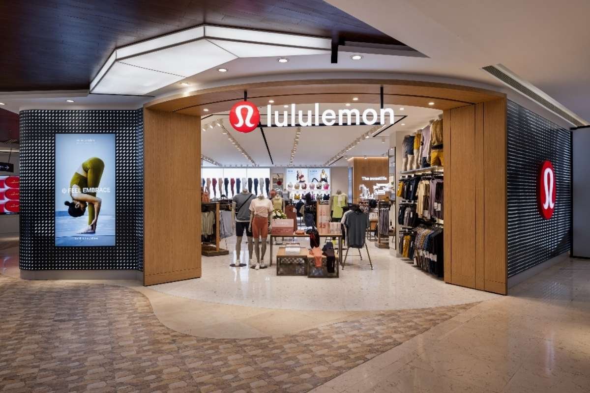 Lululemon’s International Expansion Drives Growth Despite Domestic Slowdown