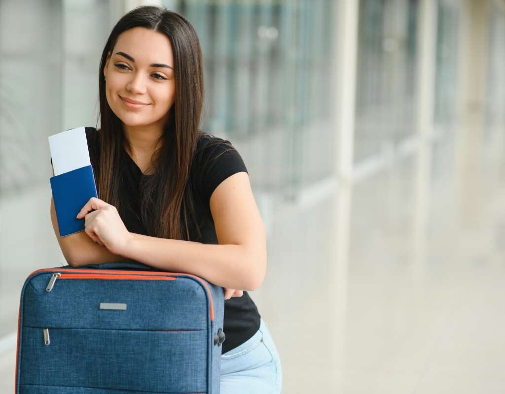 10 Benefits of Studying Abroad in 2025 | CIO Women Magazine