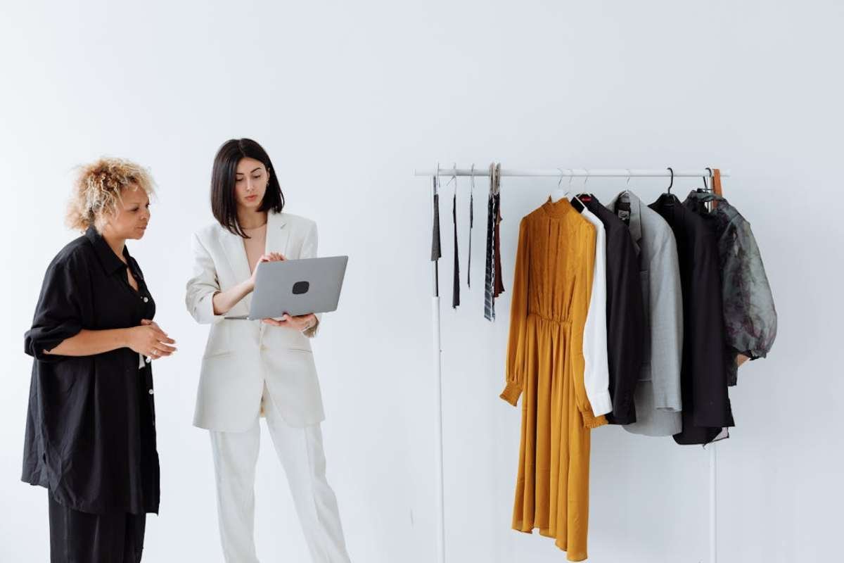 Mastering Popular Seasonal Clothing Trends: Stay in Style | CIO Women Magazine