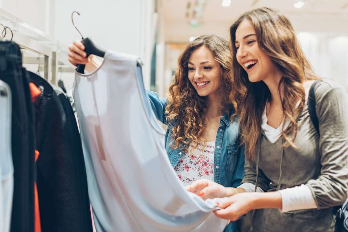 Mastering Popular Seasonal Clothing Trends: Stay in Style | CIO Women Magazine