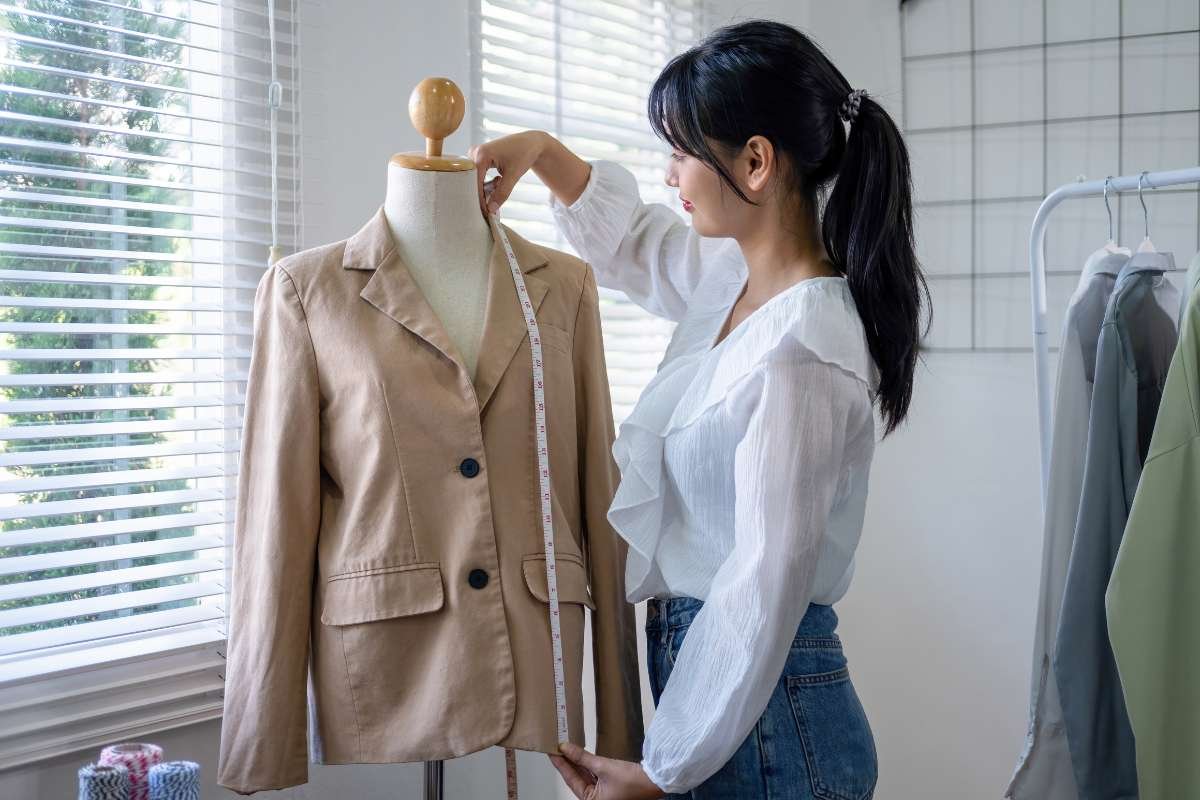 Mastering Popular Seasonal Clothing Trends: Stay in Style | CIO Women Magazine