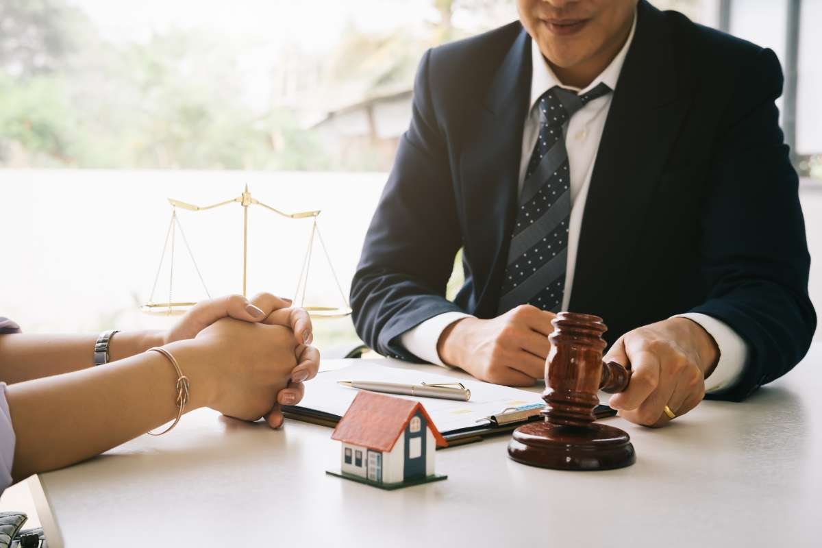 5 Reasons You Need A Real Estate Attorney | CIO Women Magazine