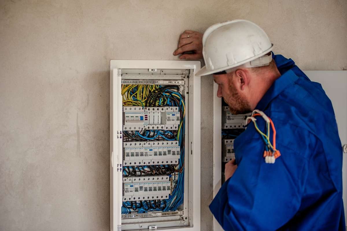 What Running a Small Electrical Business Really Looks Like? | CIO Women Magazine