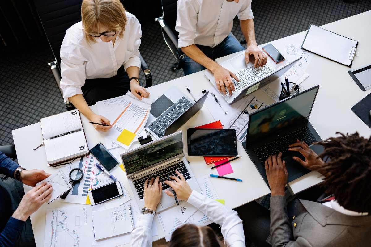6 Tips for Smooth C-Suite Executive Transition Plan | CIO Women Magazine