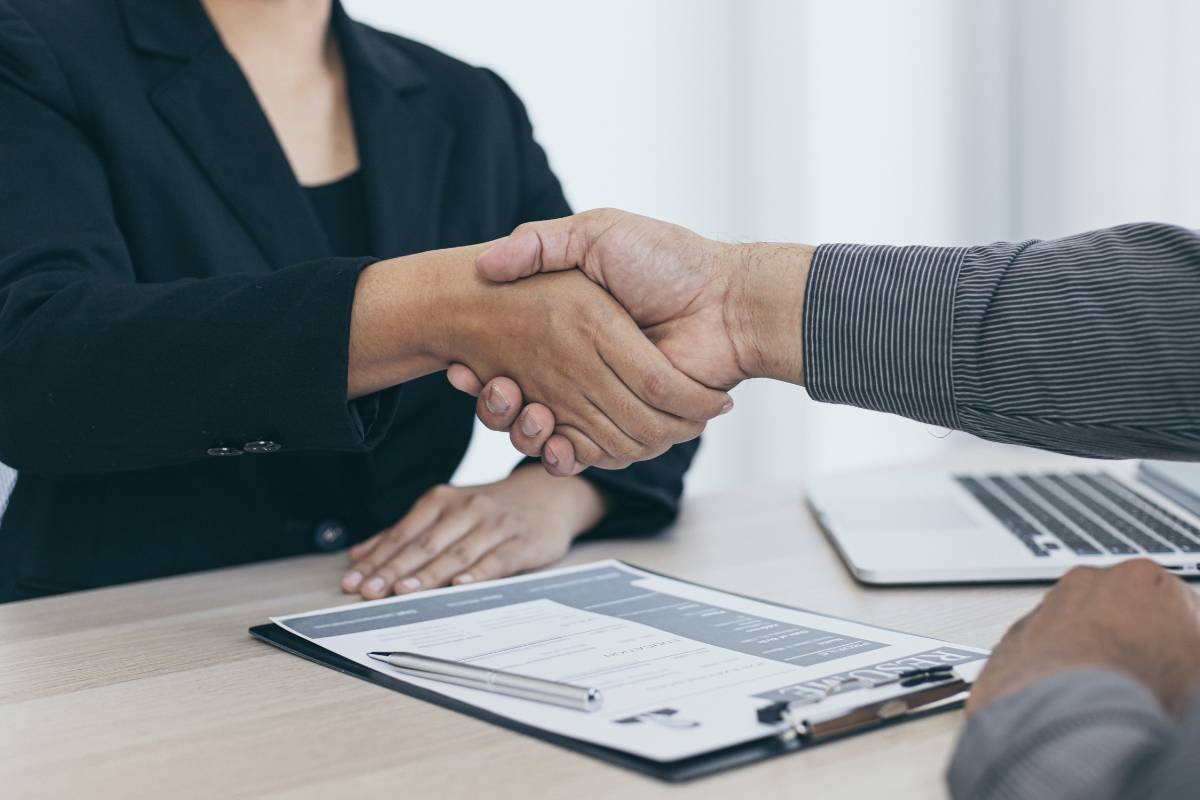 How to Find a Job After Graduation: 10 Easy Steps for Success | CIO Women Magazine