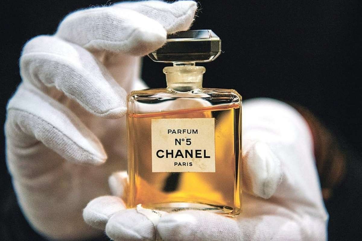 Fragrance Goals: 20 Best Perfumes and Fragrances for Every Mood | CIO Women Magazine