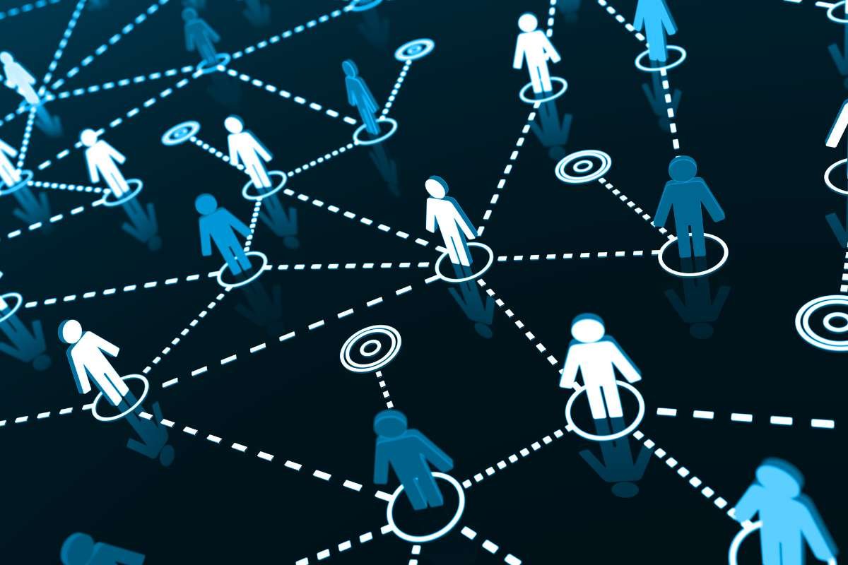 The Social Benefits of Going to School: Networking and Friendships | CIO Women Magazine