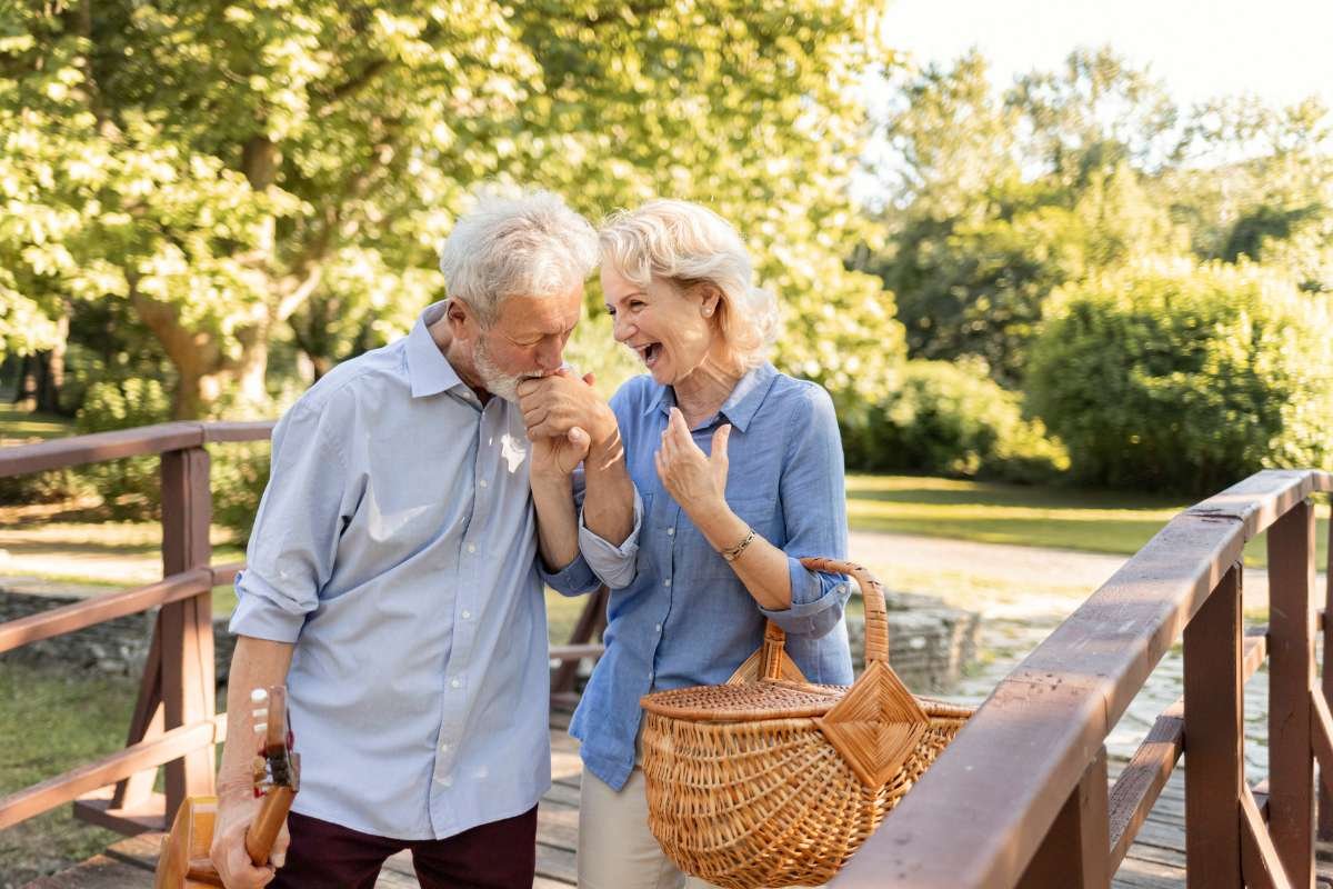 4 Useful Caregiver Tips For Dementia: Supporting a Loved One | CIO Women Magazine