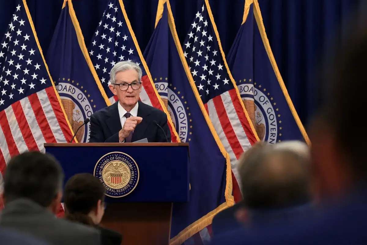 Federal Reserve Holds Steady on Interest Rates Amid Trump’s Pressure | CIO Women Magazine