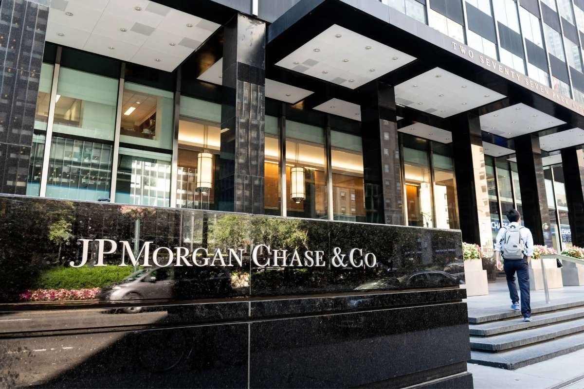 Who's on Top? The 25 Largest Companies by Market Cap in 2025 | CIO Women Magazine