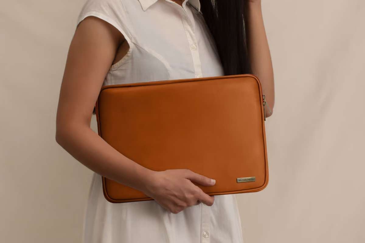 25 Smart and Stylish Leather Laptop Bags for Ladies that You Cannot Miss | CIO Women Magazine
