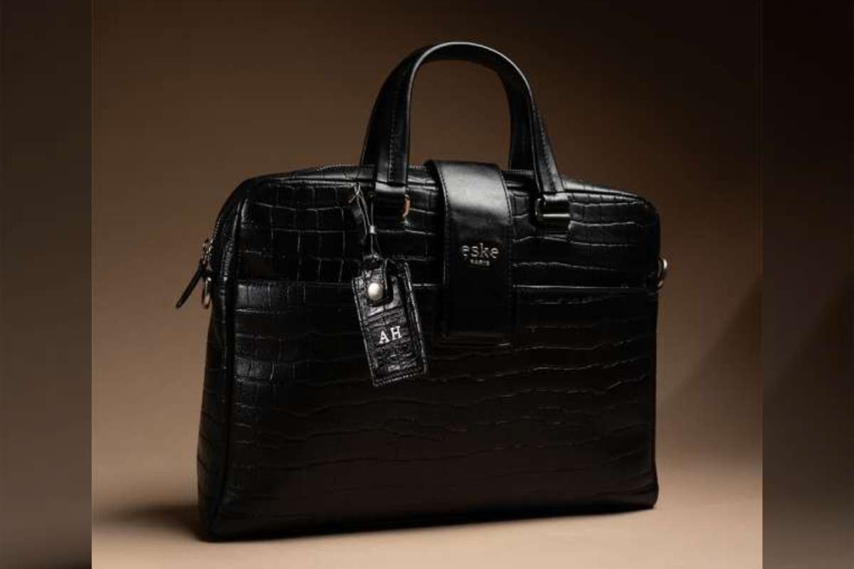 25 Smart and Stylish Leather Laptop Bags for Ladies that You Cannot Miss | CIO Women Magazine