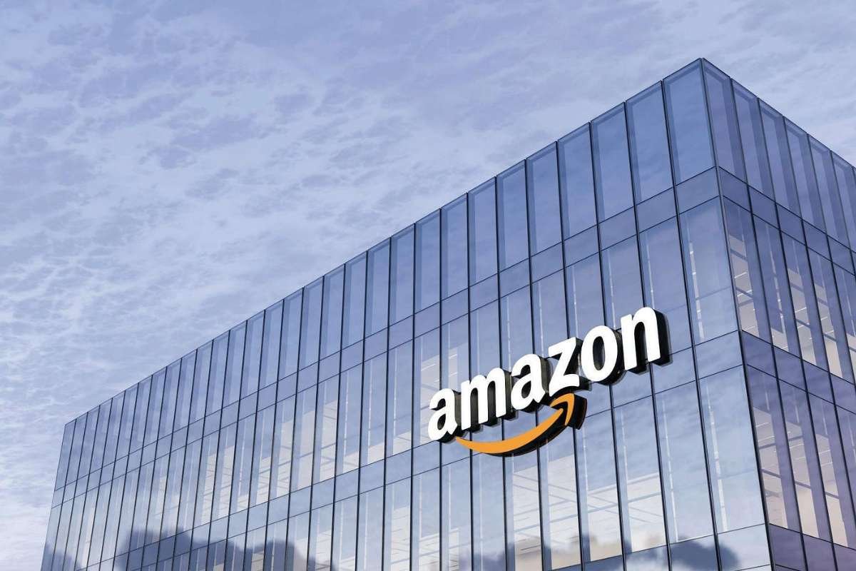 Who's on Top? The 25 Largest Companies by Market Cap in 2025 | CIO Women Magazine