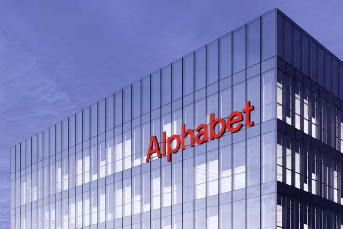 Who's on Top? The 25 Largest Companies by Market Cap in 2025 | CIO Women Magazine