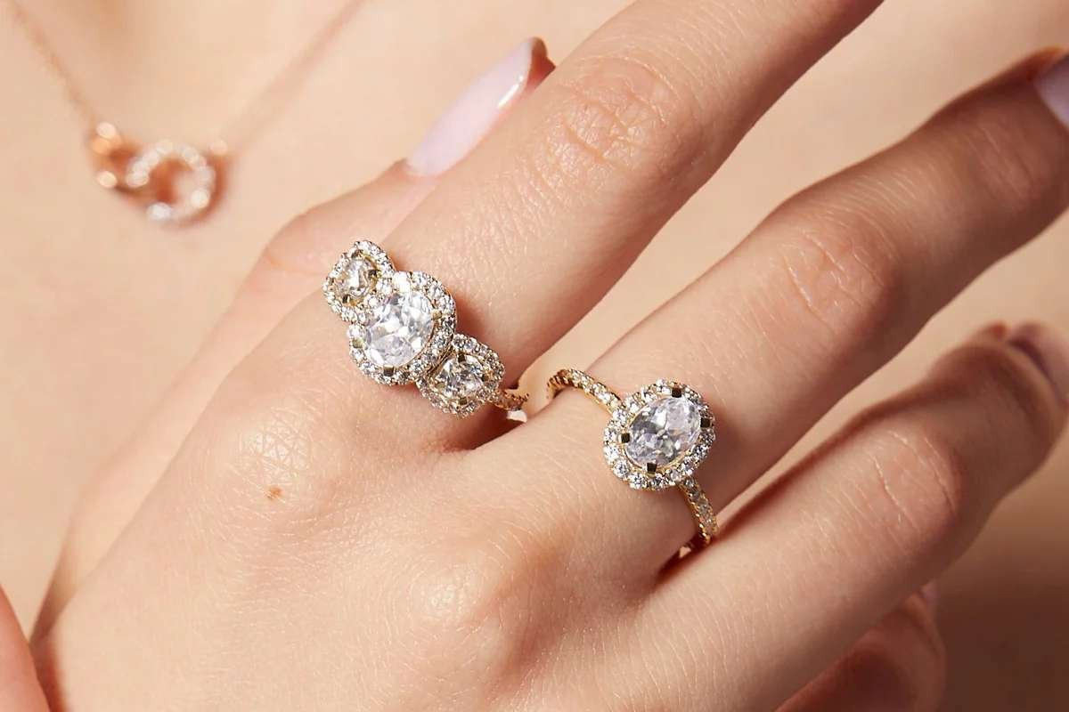 The Best Oval Diamond Engagement Ring Guide You’ll Ever Need | CIO Women Magazine
