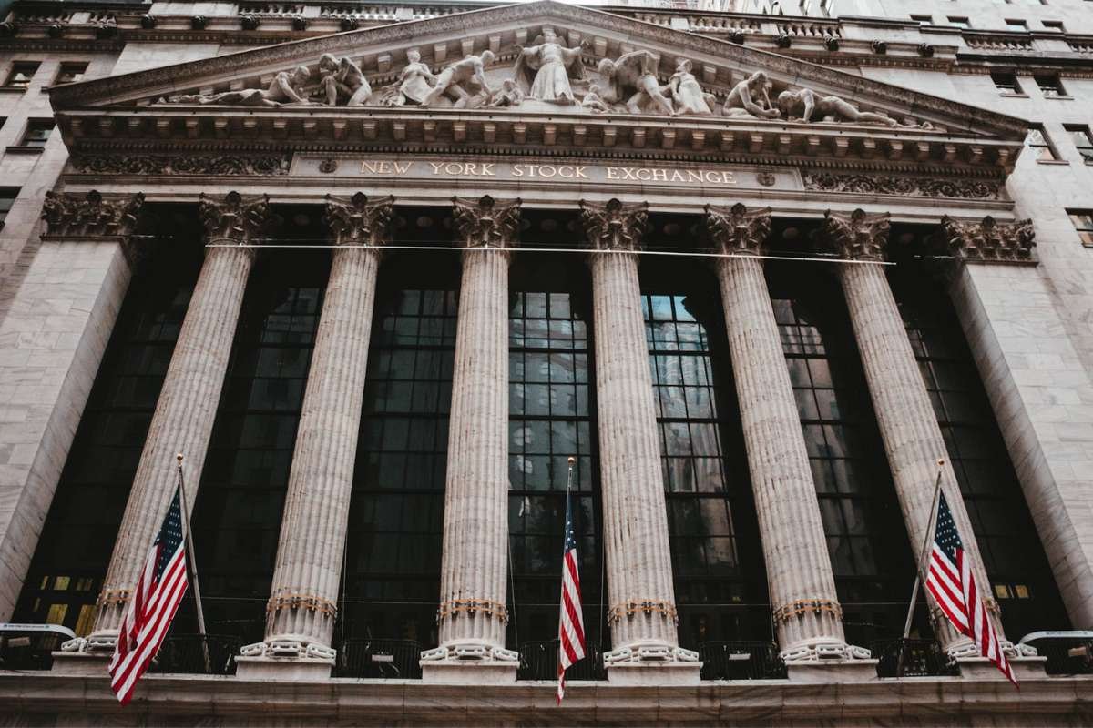 How to Protect Your Portfolio During Market Volatility? | CIO Women Magazine