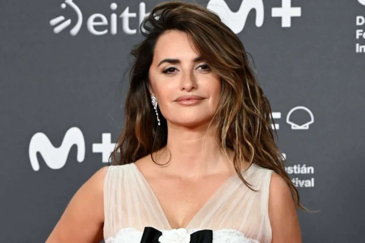 Hottest Actresses of All Time Who Made Beauty Part of Their Legacy | CIO Women Magazine