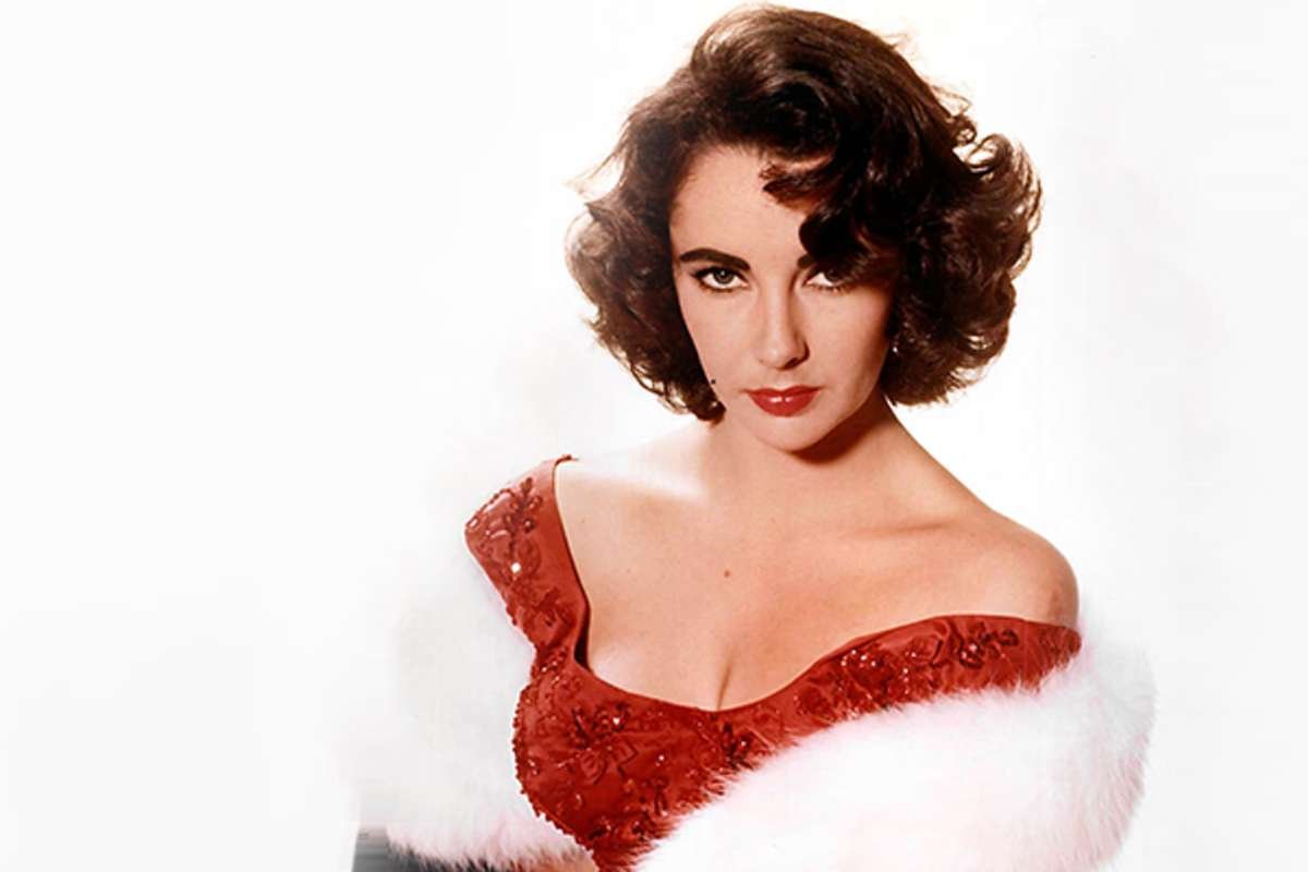 Hottest Actresses of All Time Who Made Beauty Part of Their Legacy | CIO Women Magazine
