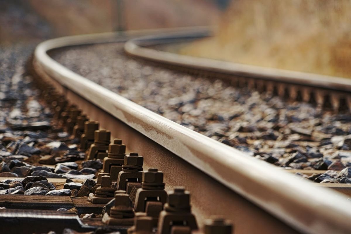 5 Essential Maintenance Tips for Railway Infrastructure | CIO Women Magazine