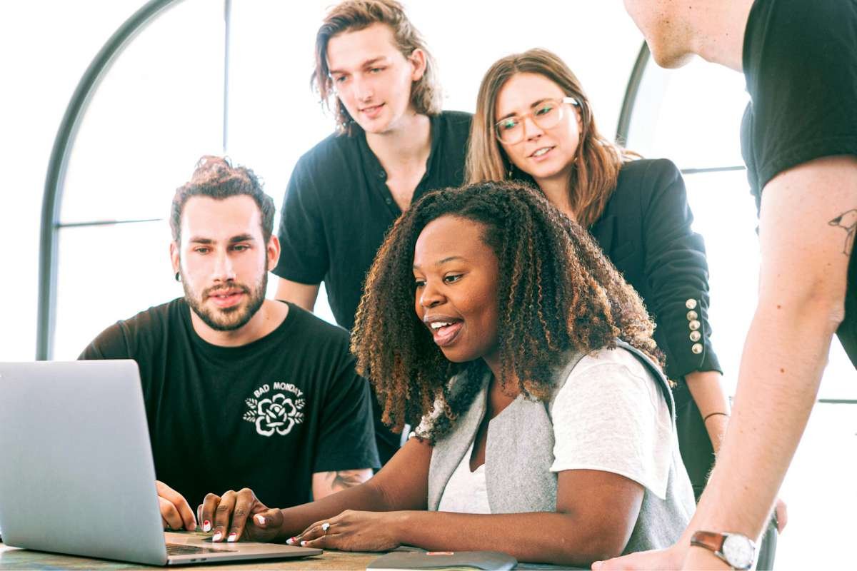 Top 7 Steps to Launch a New Business Startup | CIO Women Magazine