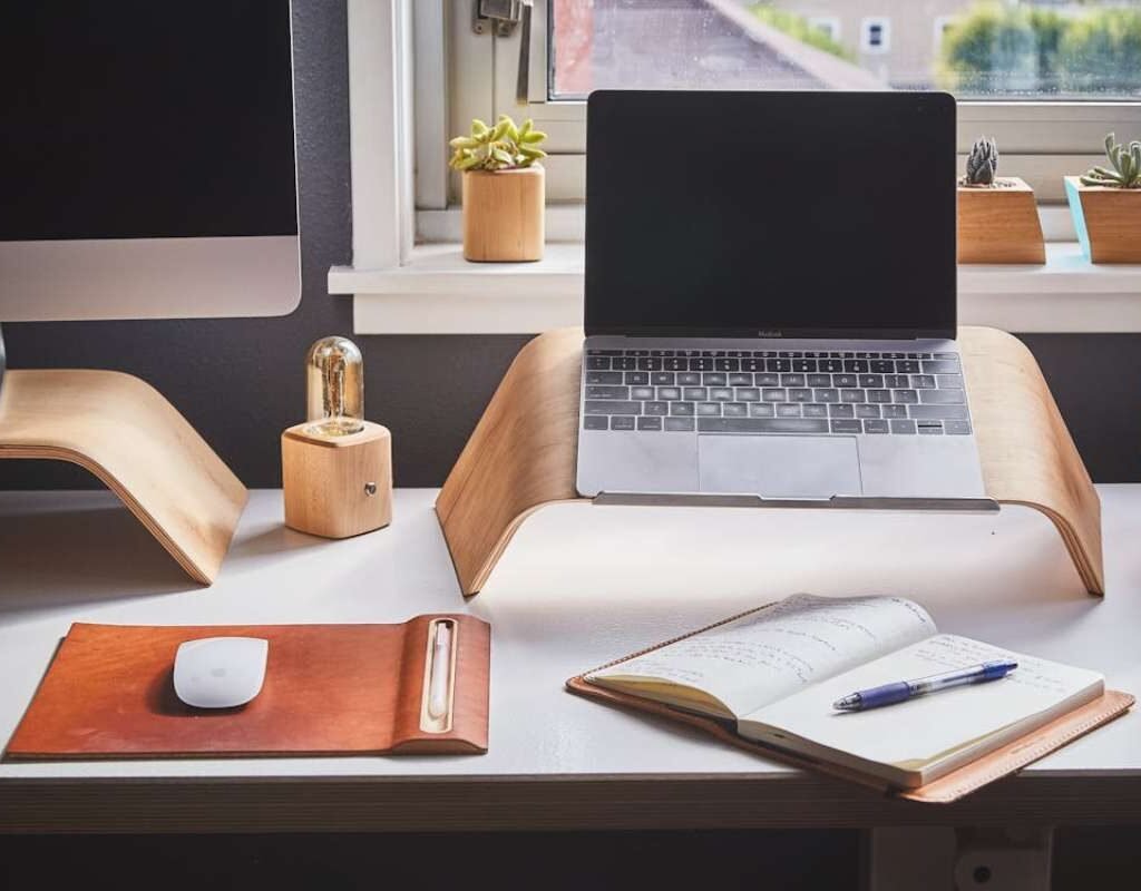 Top 6 Ways to Stay Organised at Work Every Day | CIO Women Magazine