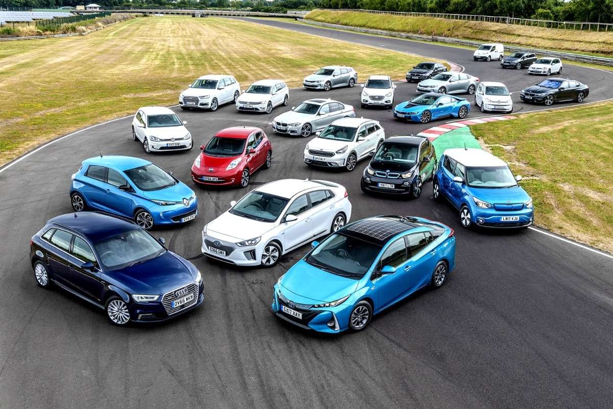 History of Cars: From Steam Engines to Modern Innovations | CIO Women Magazine