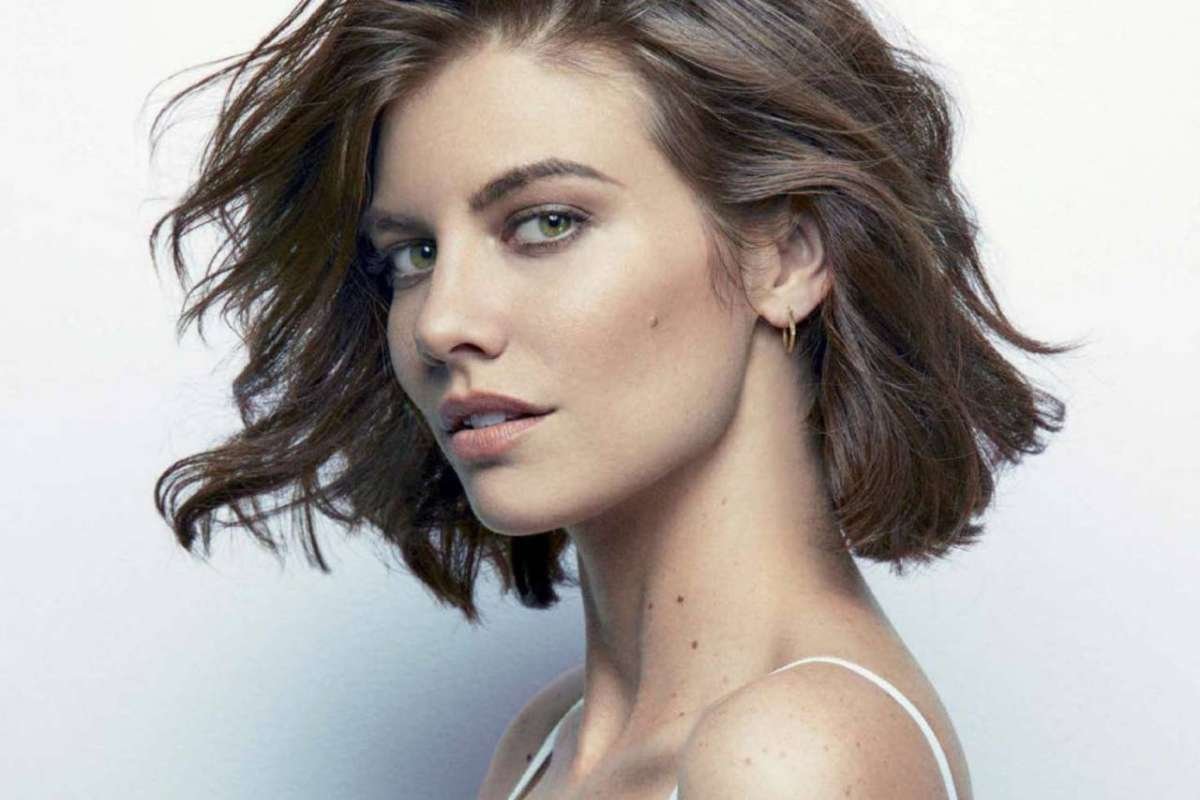Top 34 Most Beautiful Eyes In The World in 2025 (From Oldest to Youngest) | CIO Women Magazine
