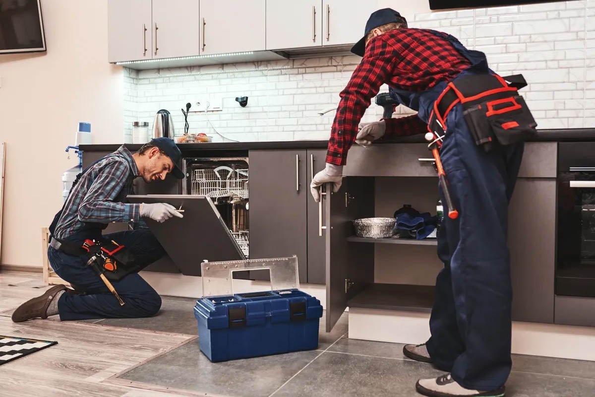 Carry Our Repairs | 4 Easy Steps Ensuring You Sell Your Home For A Great Price | CIO Women Magazine