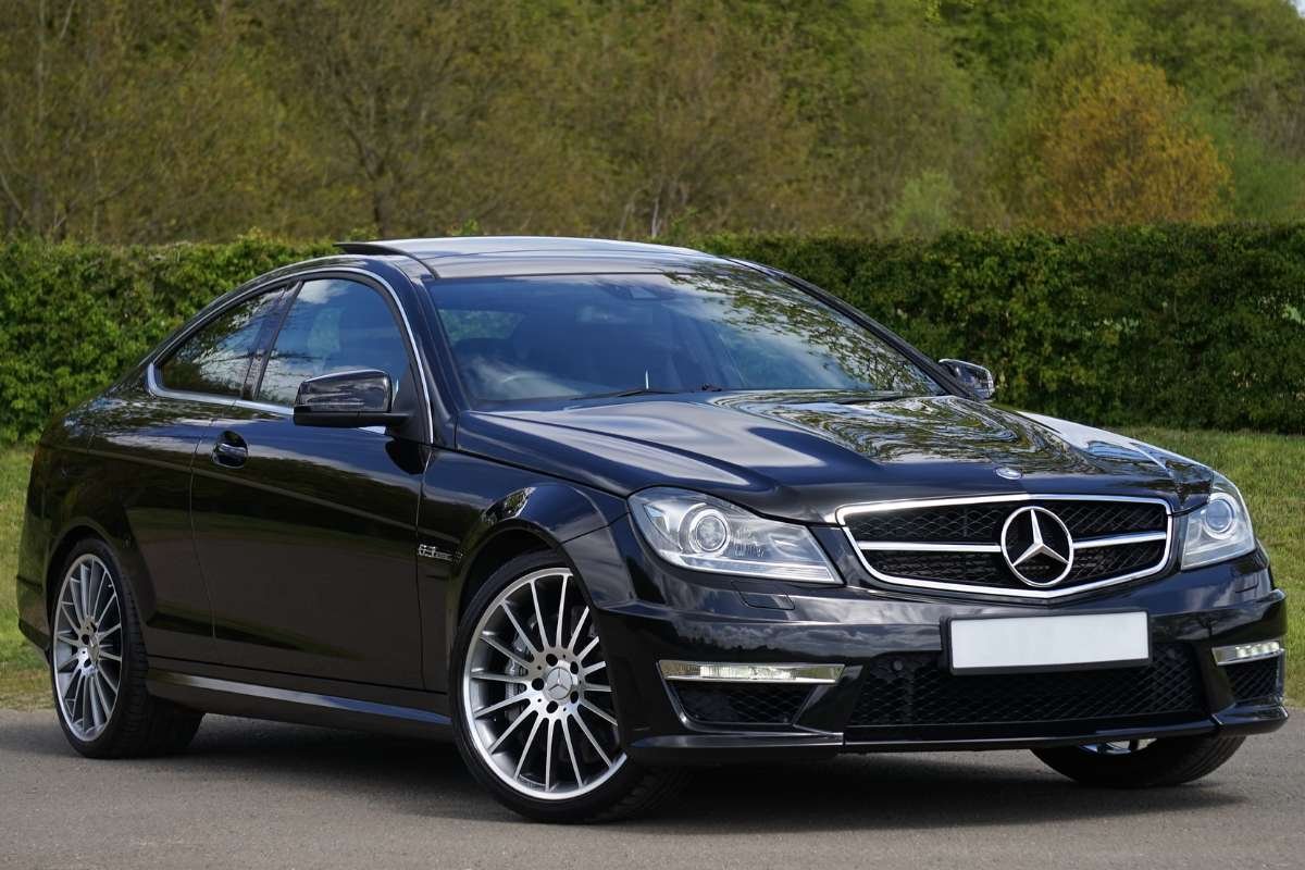 3 Considerations For Buying A Company Vehicle | CIO Women Magazine