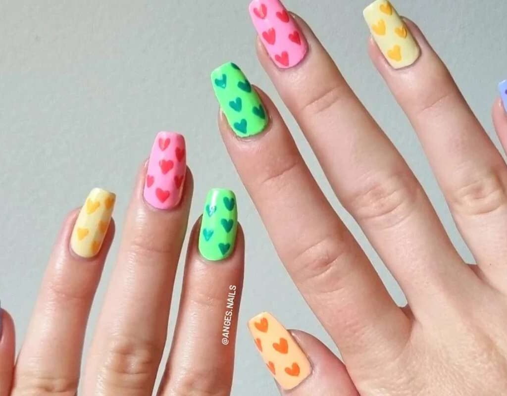 Top 30 Simple Nail Designs That Bring Beauty To Your Fingertips | CIO Women Magazine