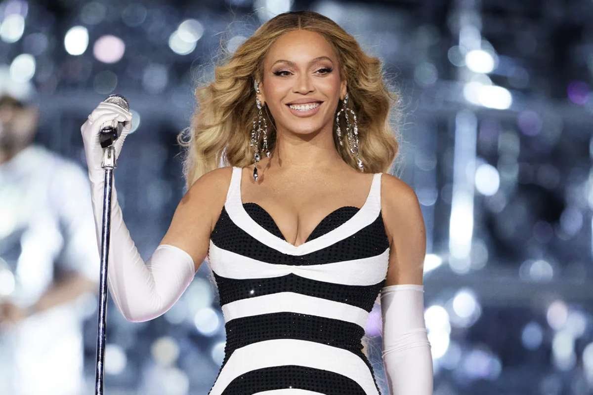 Top 20 Most Popular Female Singers in 2025 | CIO Women Magazine