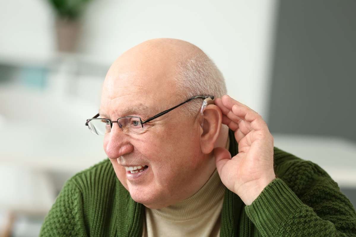 4 Key Benefits of Modern Hearing Aids | CIO Women Magazine 
