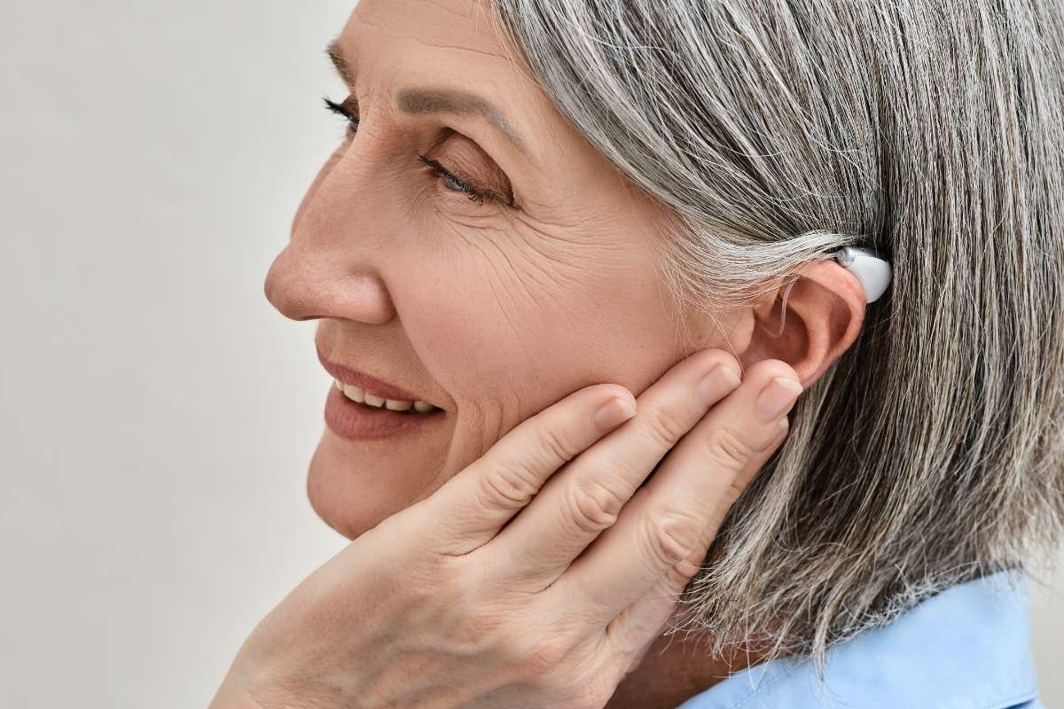 4 Key Benefits of Modern Hearing Aids | CIO Women Magazine 