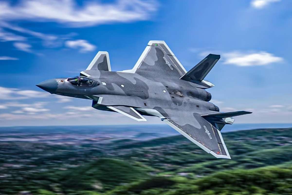 Top 10 Best Fighter Jets in the World in 2025 | CIO Women Magazine
