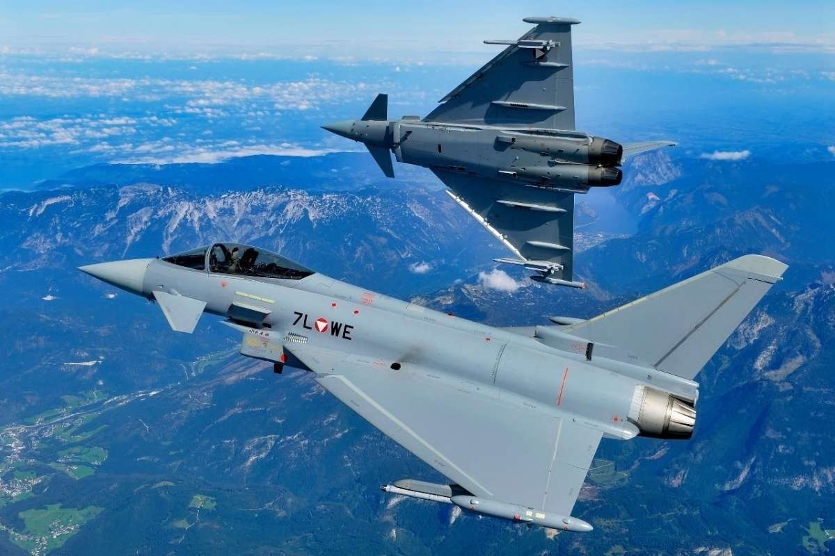 Top 10 Best Fighter Jets in the World in 2025 | CIO Women Magazine