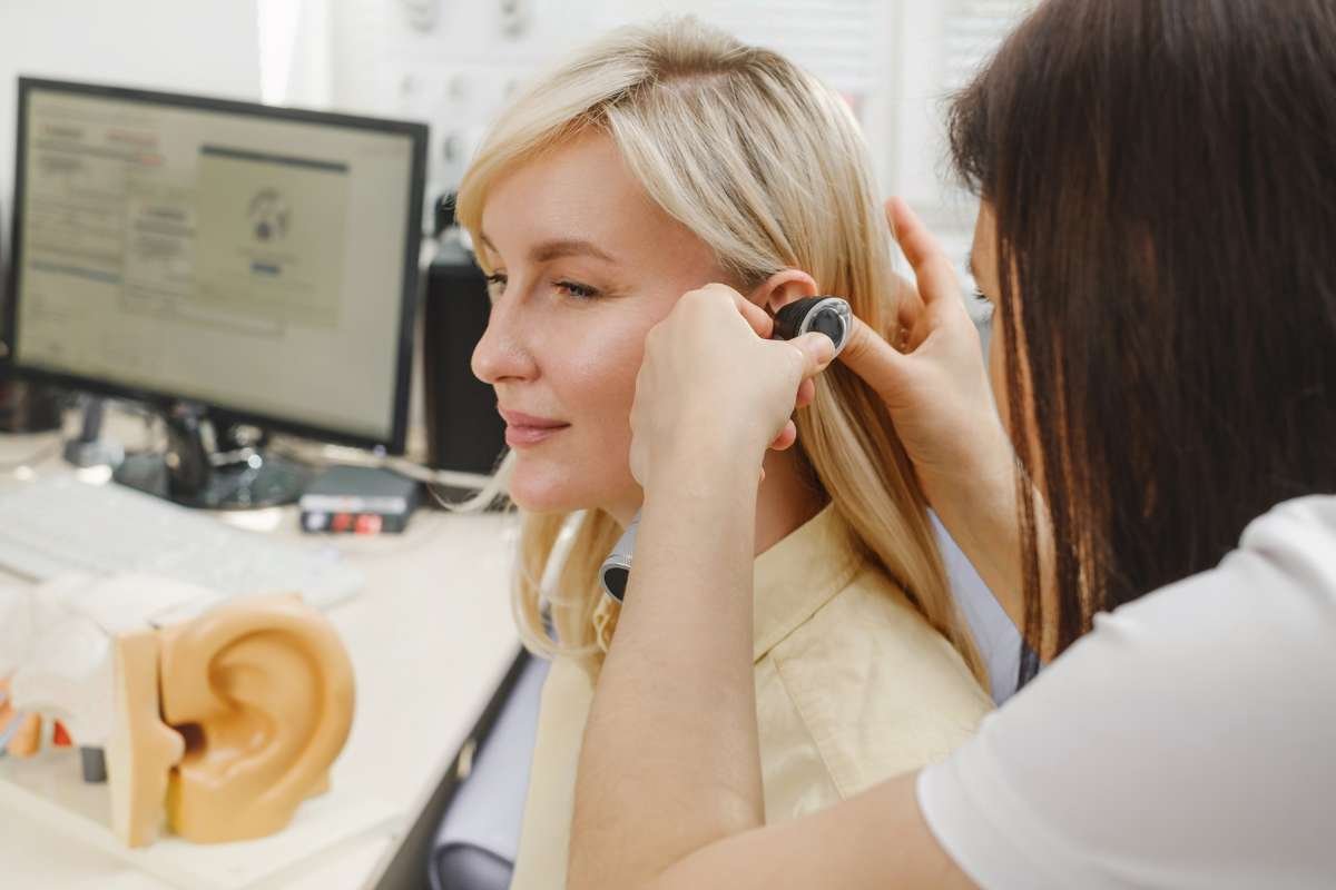 5 Factor of Experience Hearing Loss in Women | CIO Women Magazine