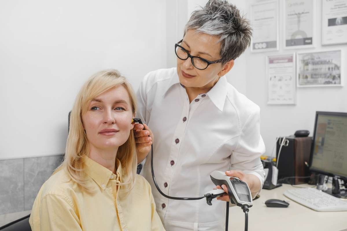 5 Factor of Experience Hearing Loss in Women | CIO Women Magazine