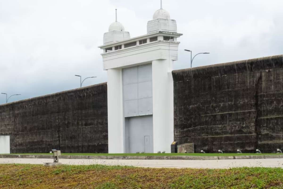 List of the Top 20 World’s Largest Prisons (Rank-wise) | CIO Women Magazine