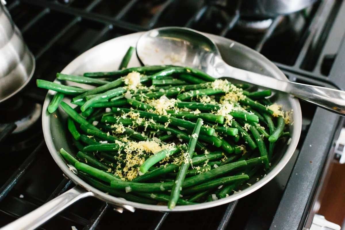 80 Best Christmas Dinner Recipes for Memorable Holiday Feast | CIO Women Magazine