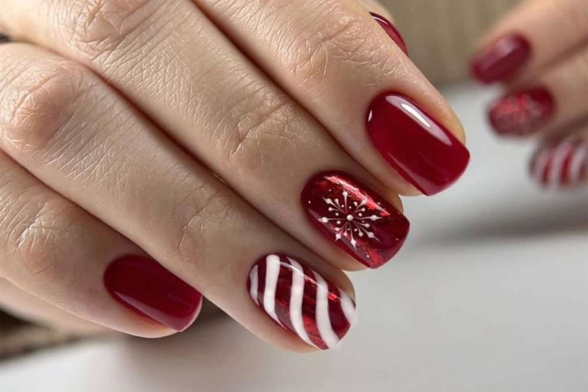 30 Best Christmas Nail Ideas for This Holiday Season | CIO Women Magazine